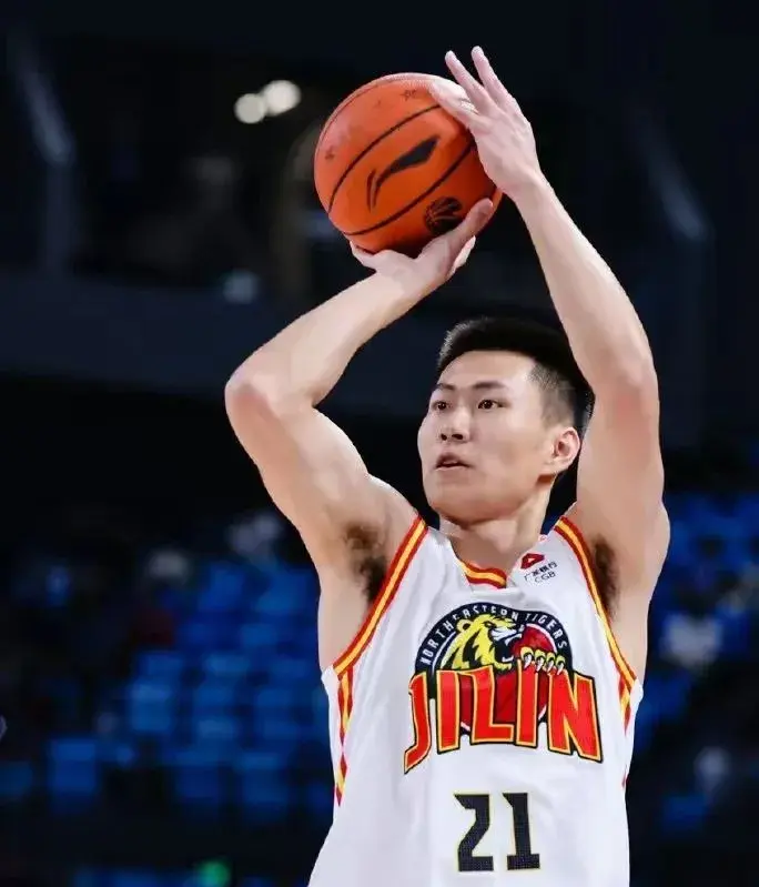 要与吉伦沃