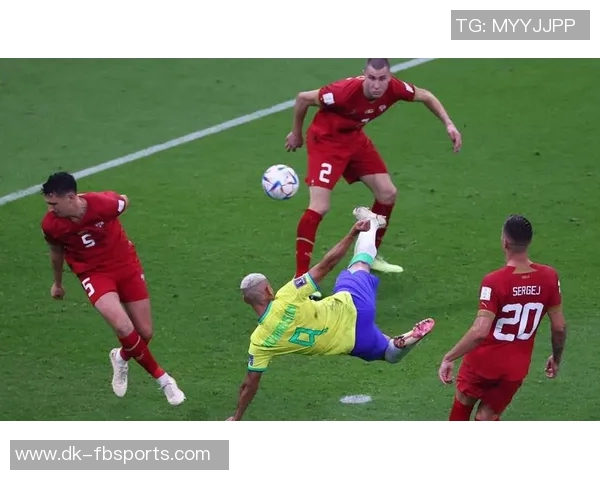 足球世界杯球星专访揭示背后故事与竞技心态精彩瞬间曝光